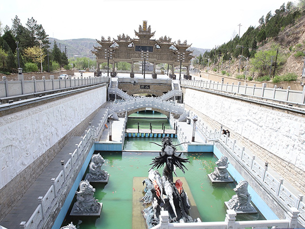 黑龙潭国家AAAA级景区