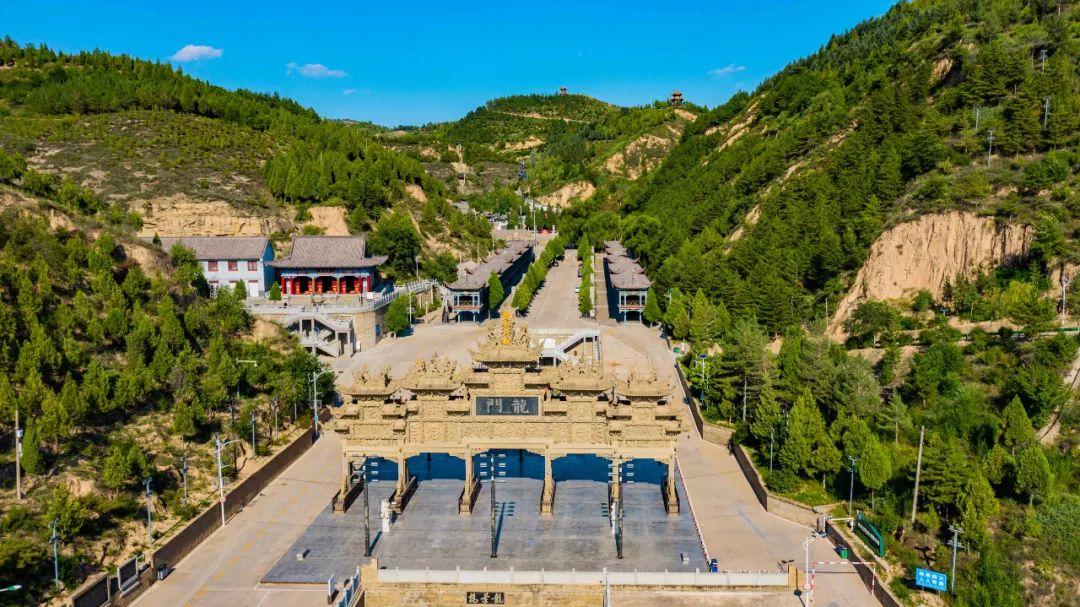 黑龙潭国家AAAA级景区